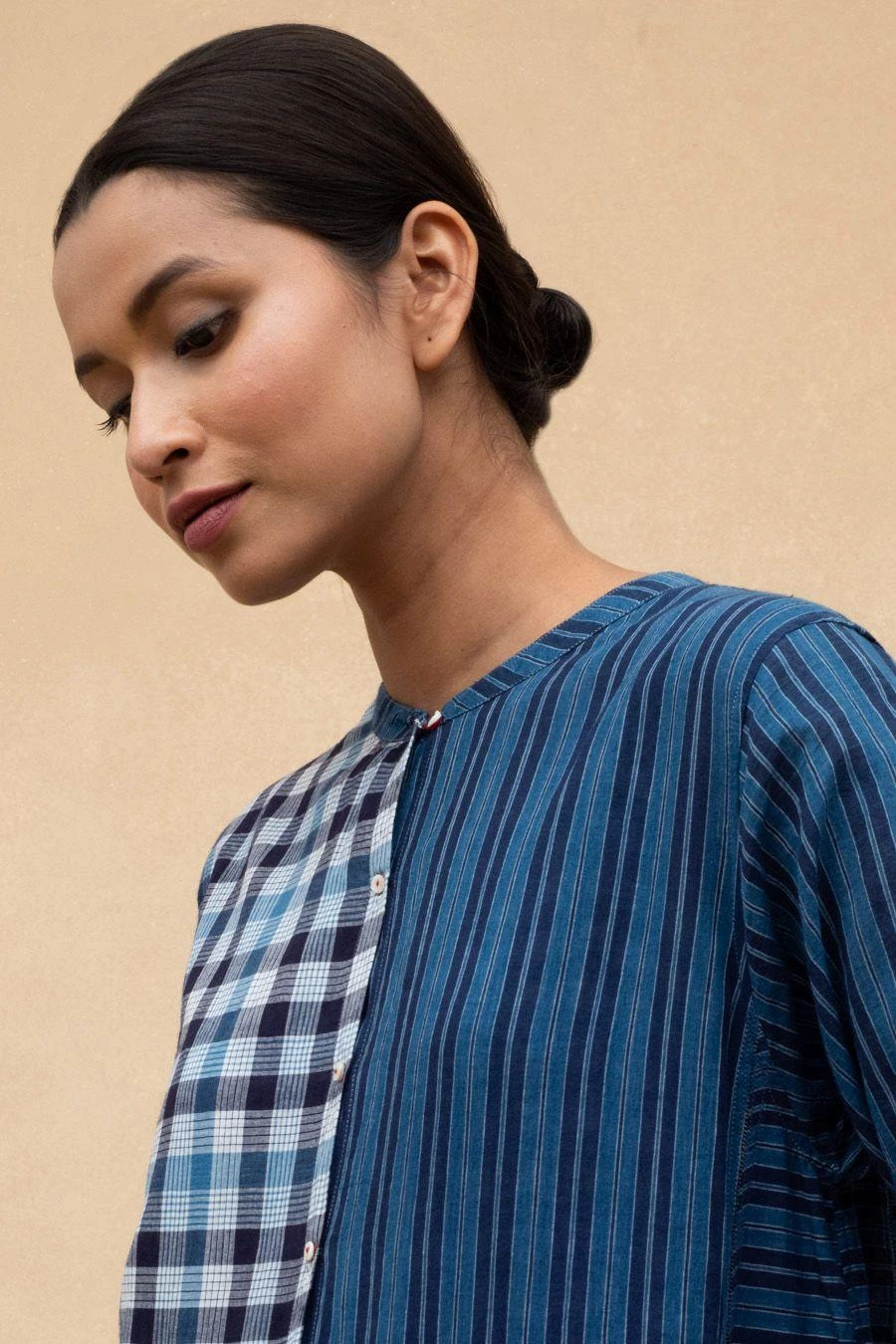 Injiri Navy Blue Hand-done Jamdani Checkered Dress 5 Injiri Navy Blue Hand-done Jamdani Checkered Dress - Image 5