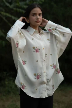 Ode To Odd Chic Ivory Floral Hearts Shirt -Cheap Wovencia Store 22124od5 2