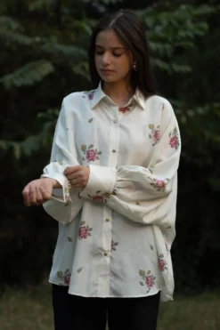 Ode To Odd Chic Ivory Floral Hearts Shirt -Cheap Wovencia Store 22124od5 3