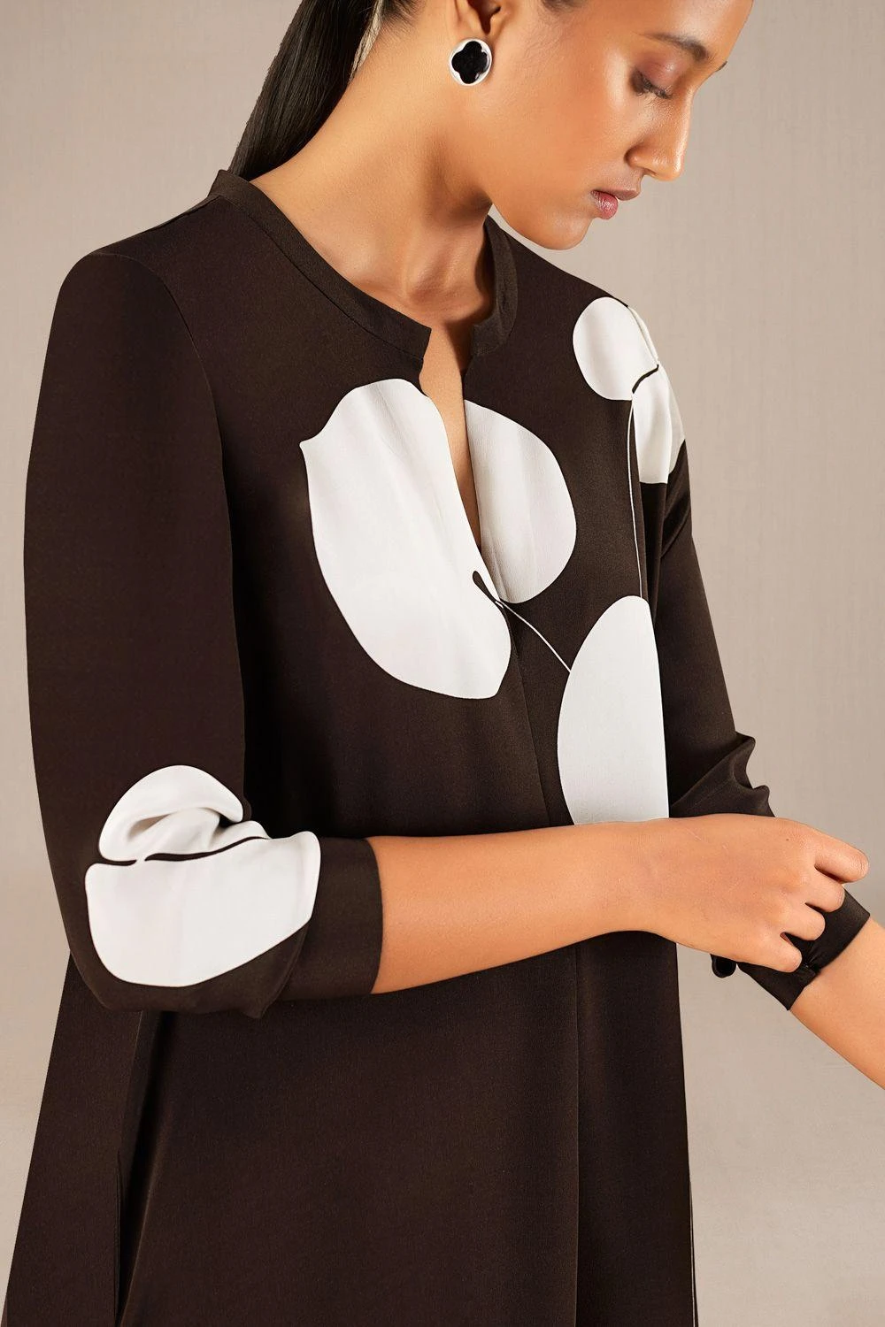 AMPM Veeda Earthy Brown Crepe Dress 4 AMPM Veeda Earthy Brown Crepe Dress - Image 4