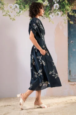 Arcvsh By Pallavi Singh Indigo Floral Printed Pleated Dress -Cheap Wovencia Store 30823ah20 4