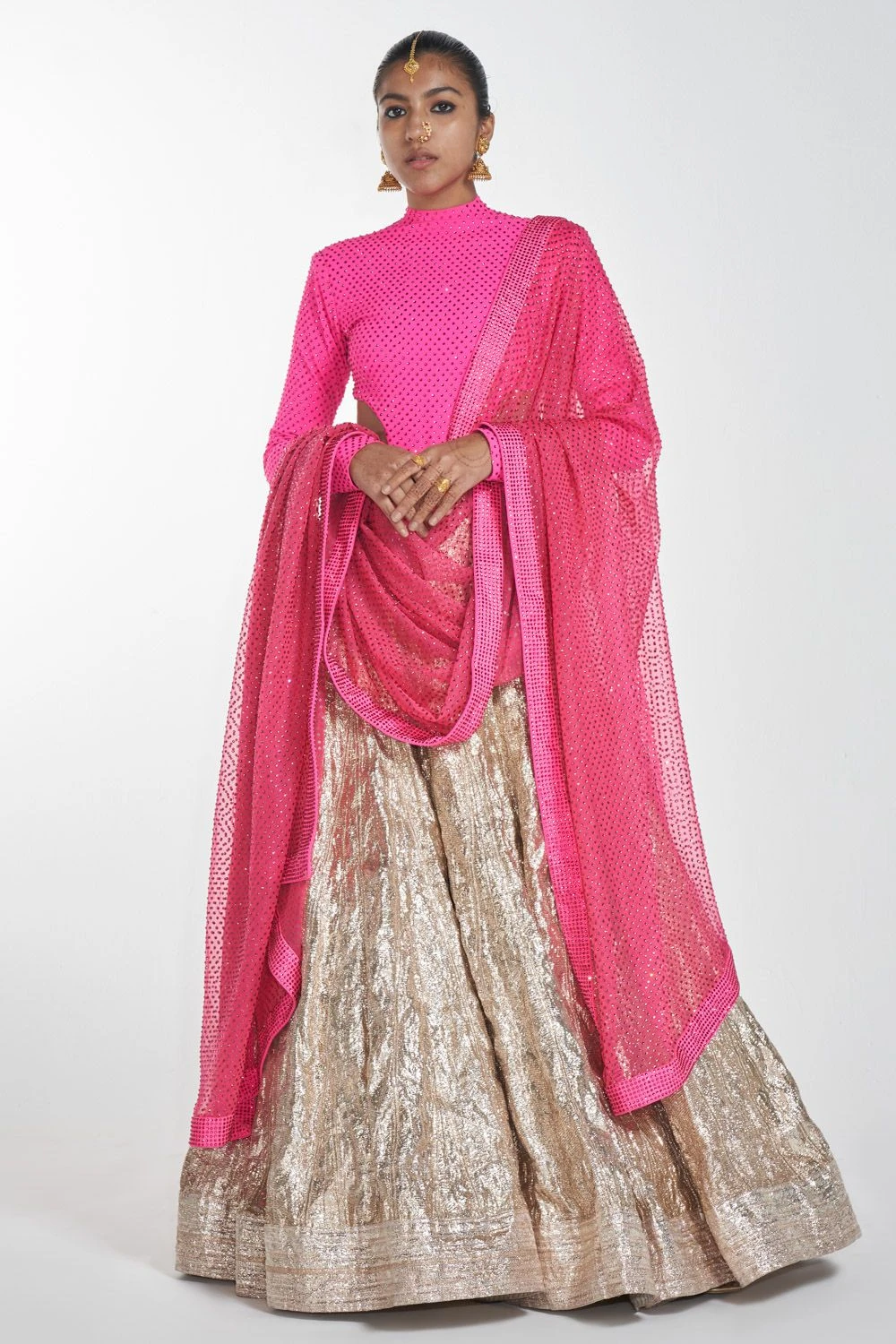Itrh Pink & Gold Lehenga Set With Dupatta 1 Itrh Pink & Gold Lehenga Set With Dupatta